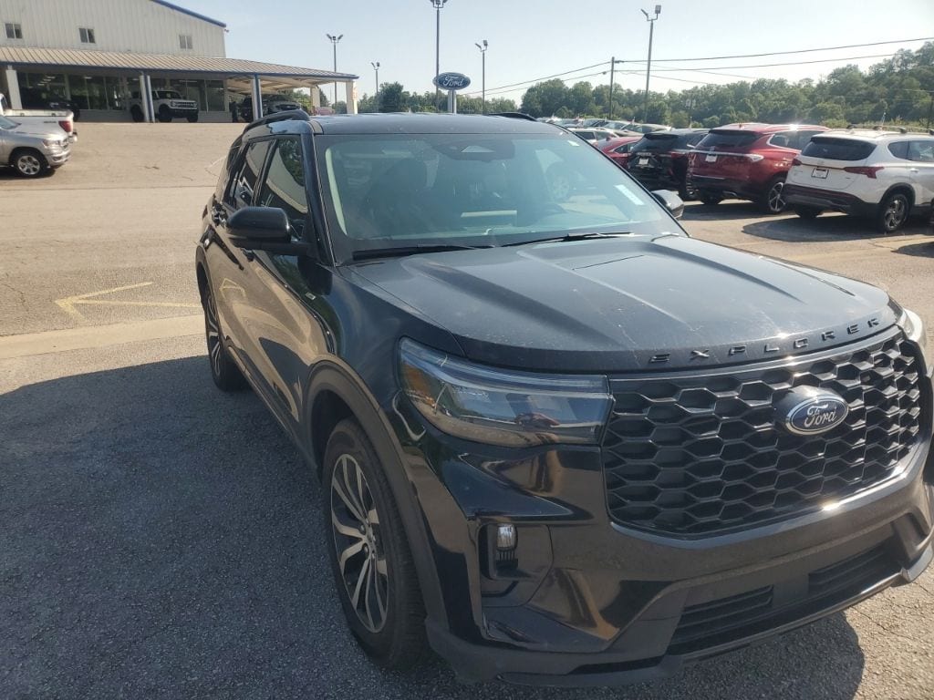Used 2025 Ford Explorer ST-Line SUV