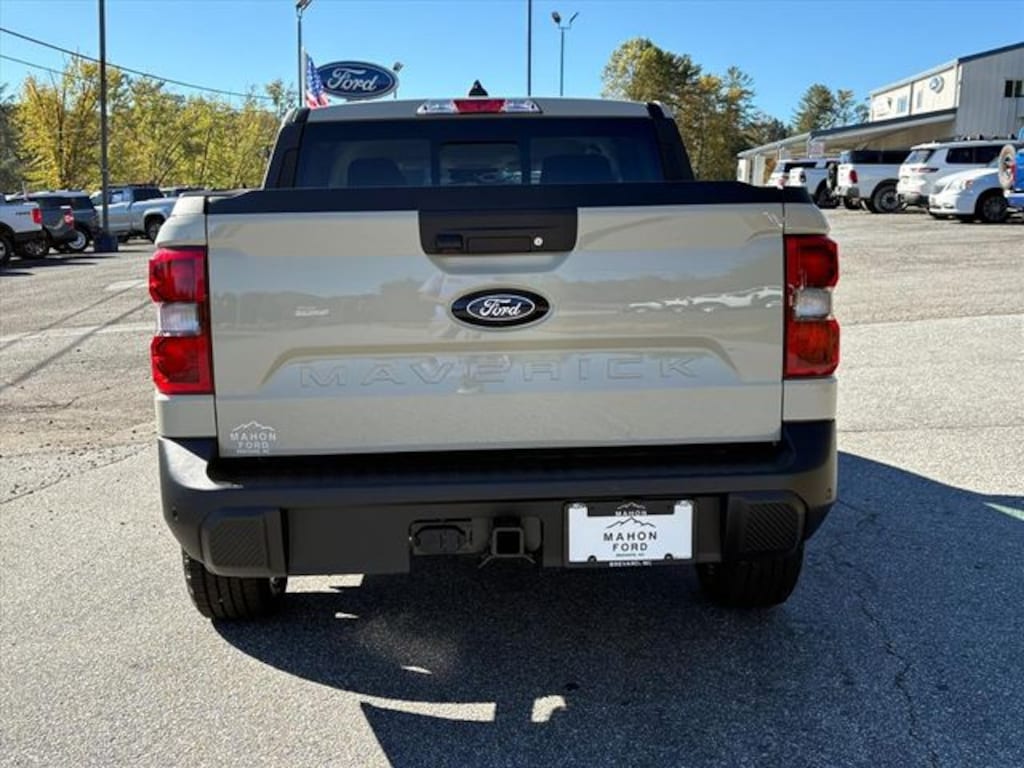 New 2025 Ford Maverick Lariat TRUCK