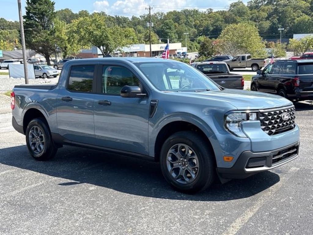 New 2025 Ford Maverick XLT Truck