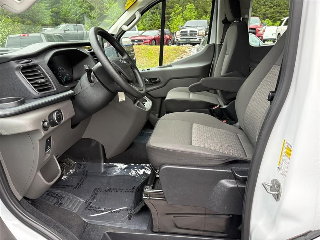 2024 Ford Transit Passenger Van XLT - Photo 15