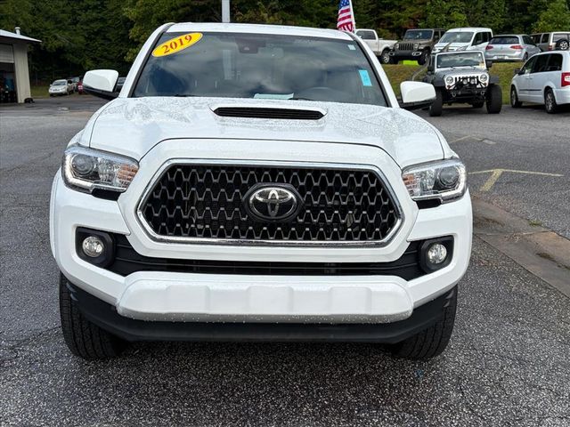 2019 Toyota Tacoma 4x4 TRD Sport photo 2