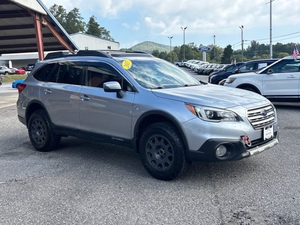 Used 2017 Subaru Outback 2.5i SUV