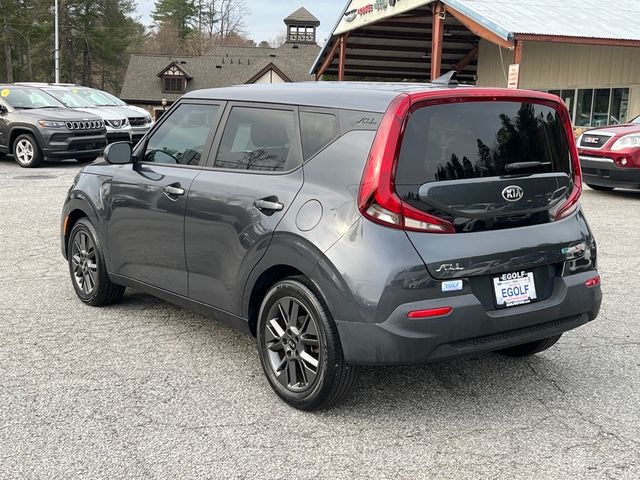 2021 Kia Soul S photo 3