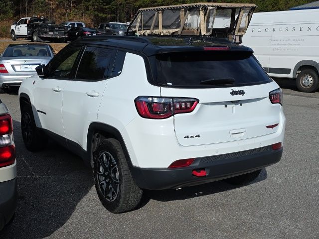 2024 Jeep Compass Trailhawk photo 4