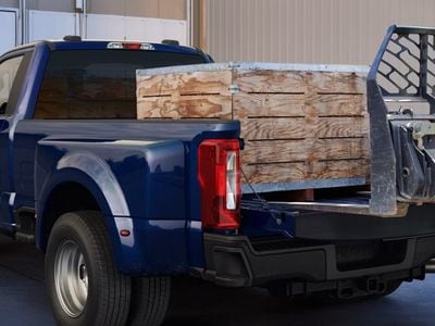 2026 Ford Super Duty Utility Feature