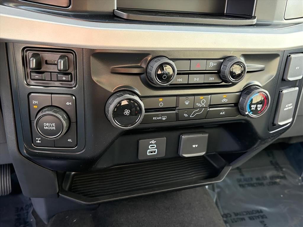2026 Ford F-250 Super Duty XL - Photo 14