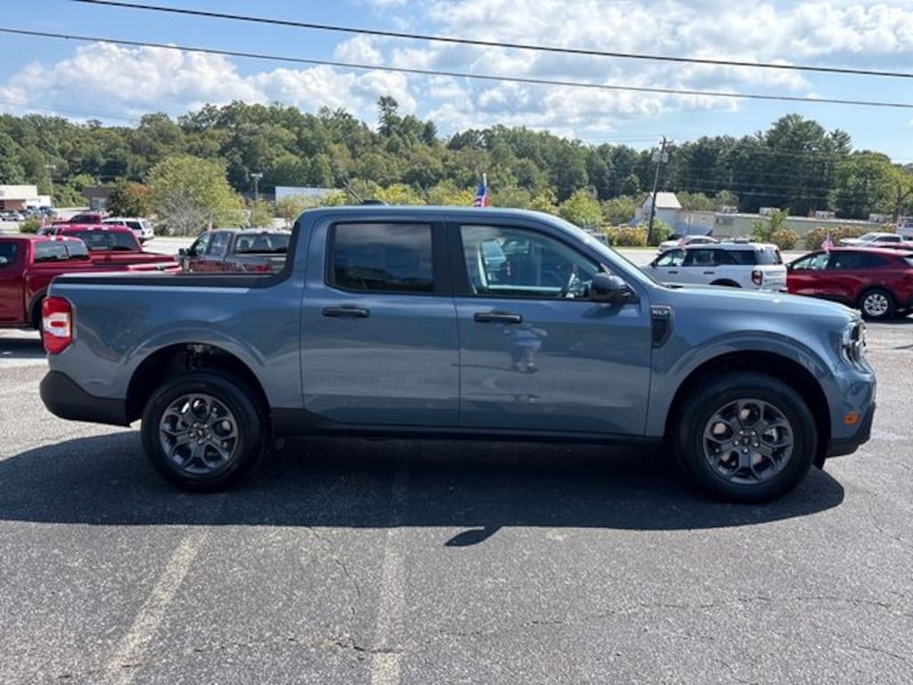 New 2025 Ford Maverick XLT Truck
