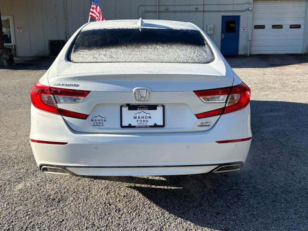 Used 2019 Honda Accord Touring 2.0T Sedan