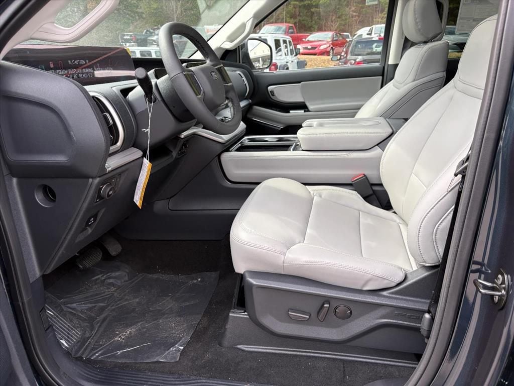2026 Ford Expedition Active - Photo 14