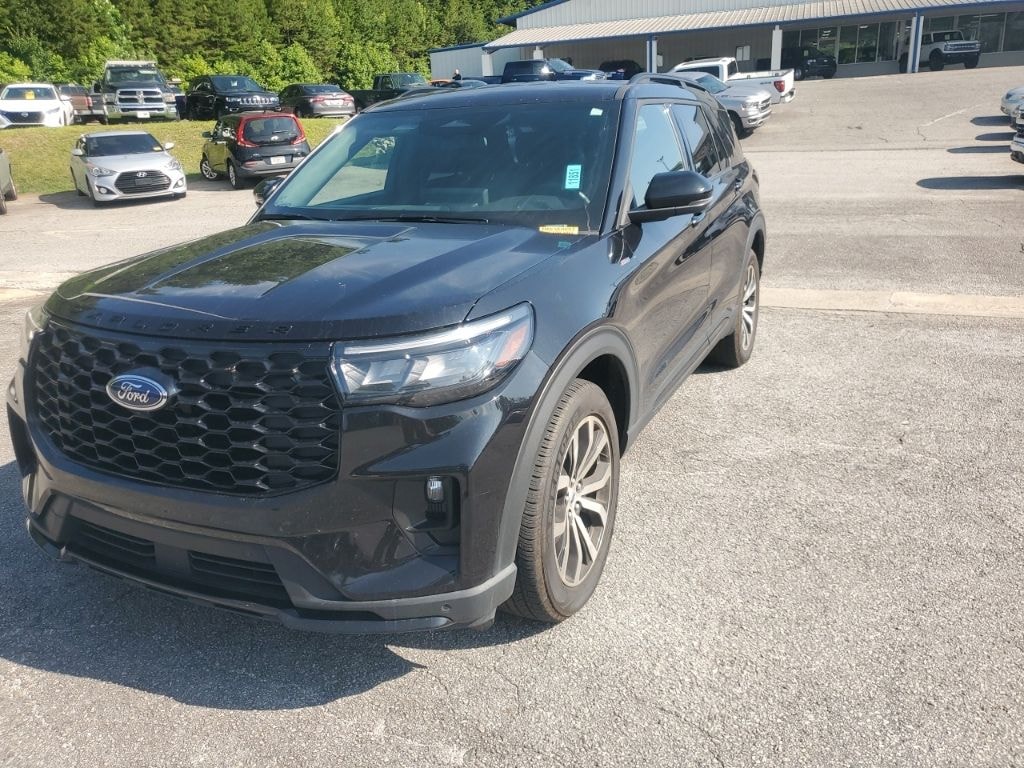 Used 2025 Ford Explorer ST-Line SUV