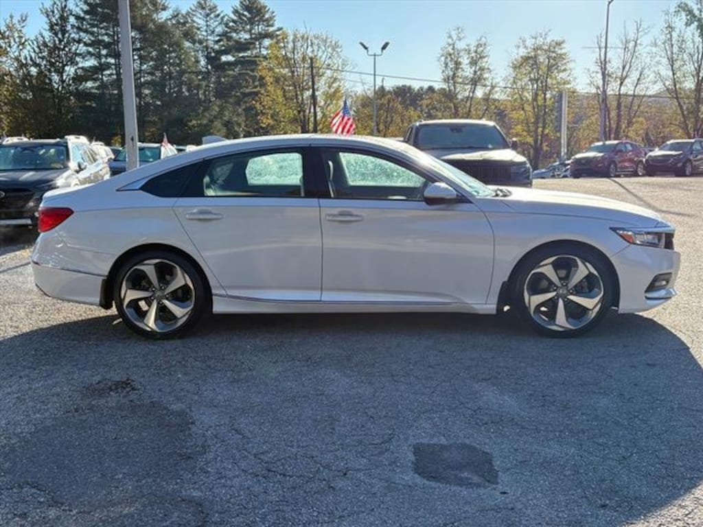 Used 2019 Honda Accord Touring 2.0T Sedan