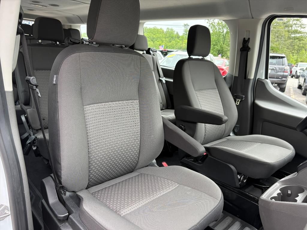 2024 Ford Transit Passenger Van XLT - Photo 17
