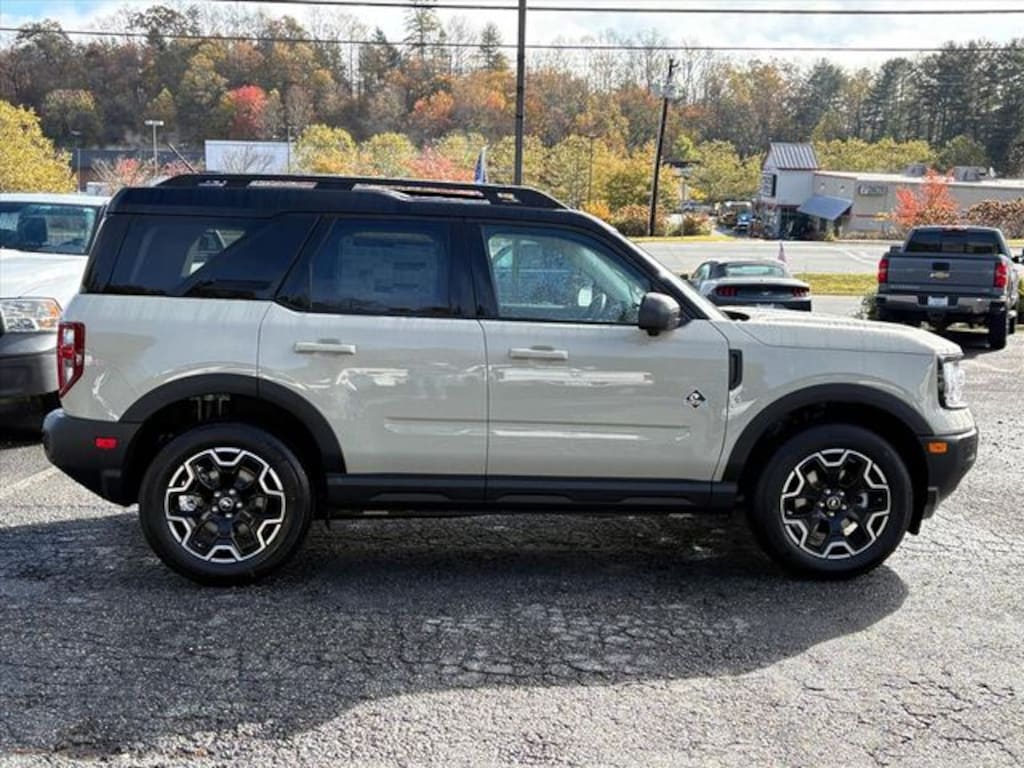 New 2025 Ford Bronco Sport Outer Banks SUV