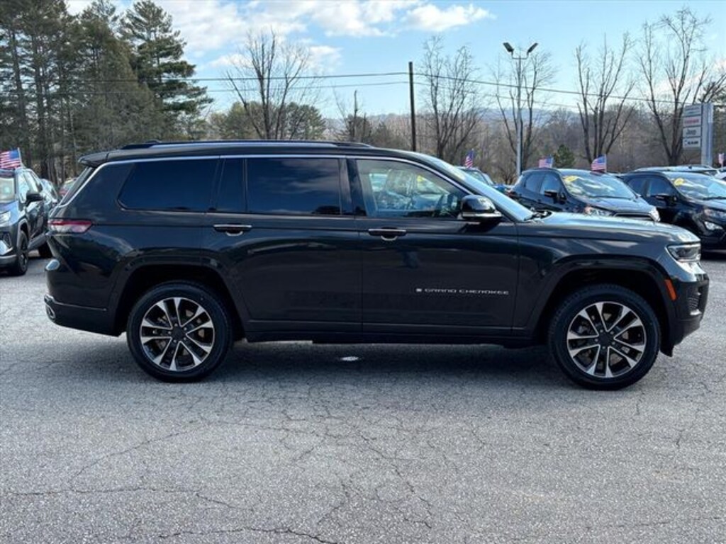 Used 2022 Jeep Grand Cherokee L Overland SUV