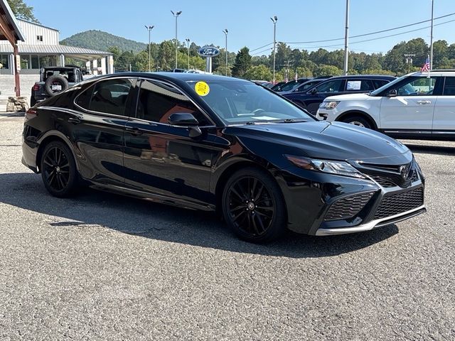 2022 Toyota Camry XSE photo 3