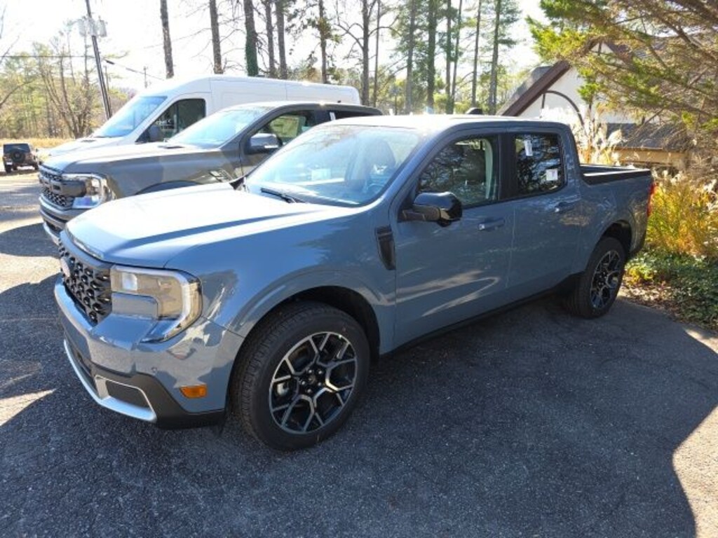 New 2025 Ford Maverick Lariat Truck