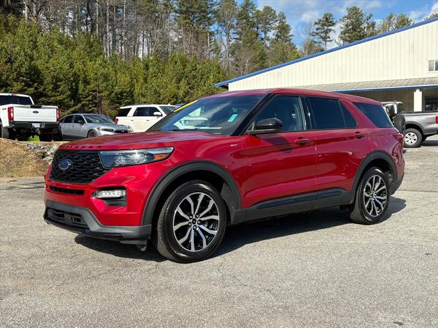 2022 Ford Explorer ST-LINE's photo