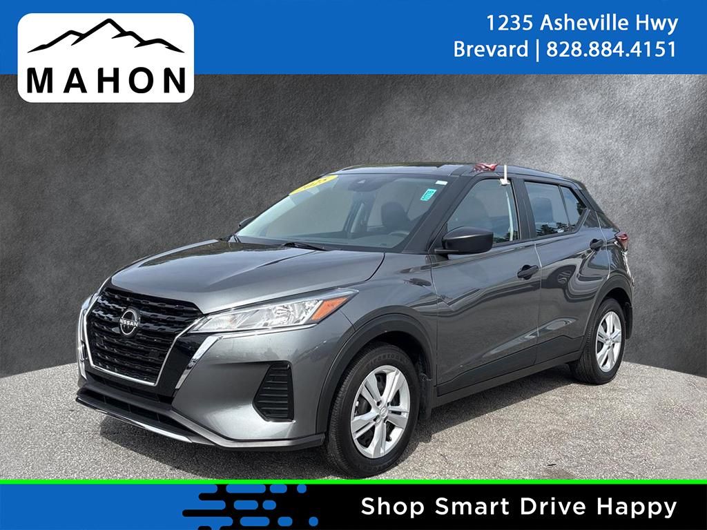 2025 Nissan KICKS PLAY Base