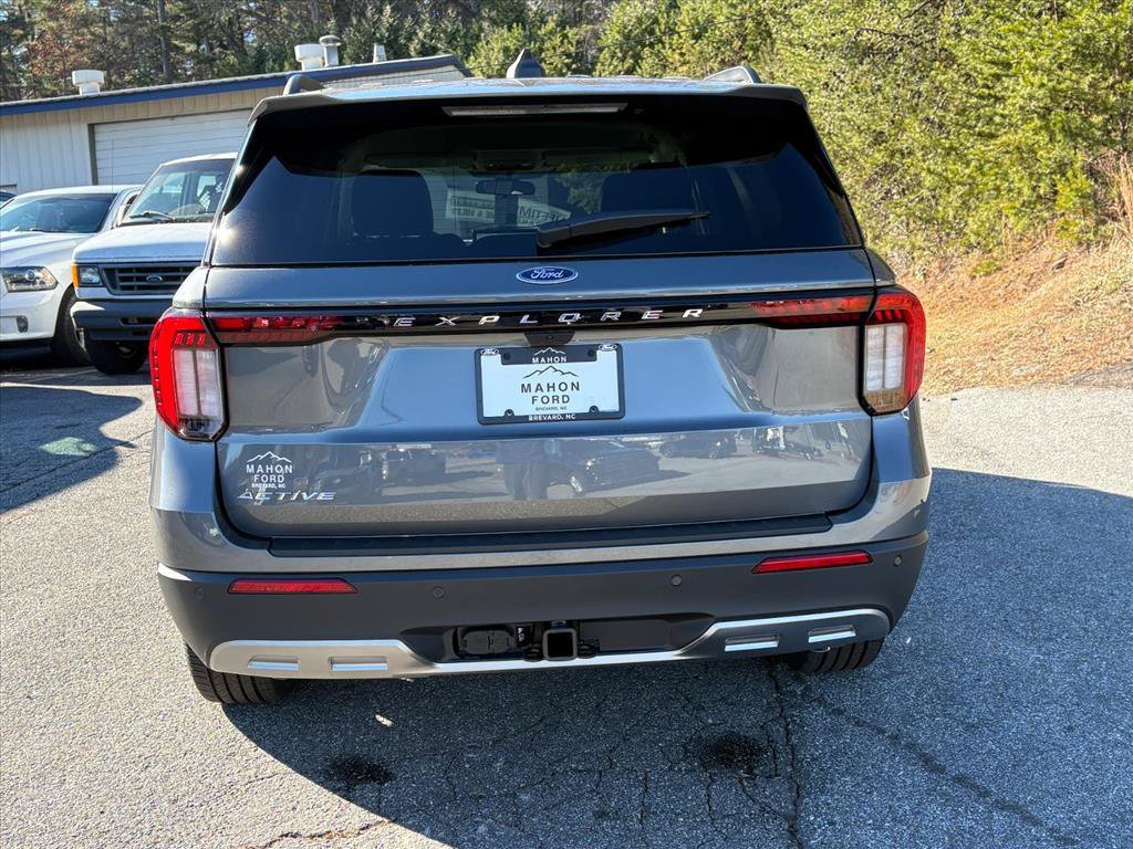 2026 Ford Explorer Active - Photo 5