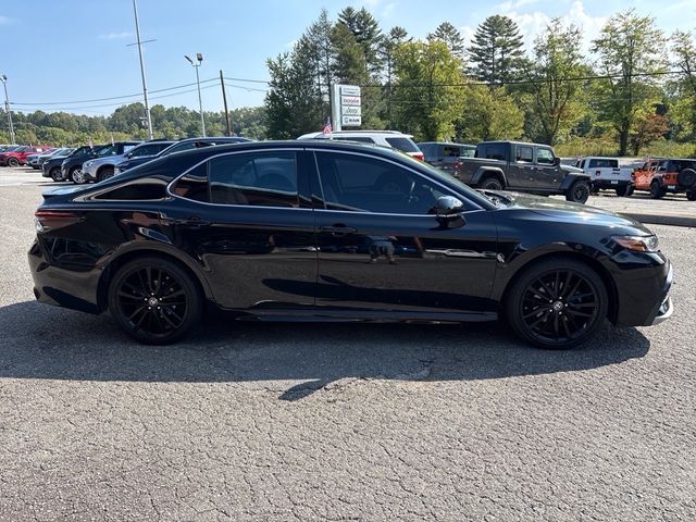 2022 Toyota Camry XSE photo 4