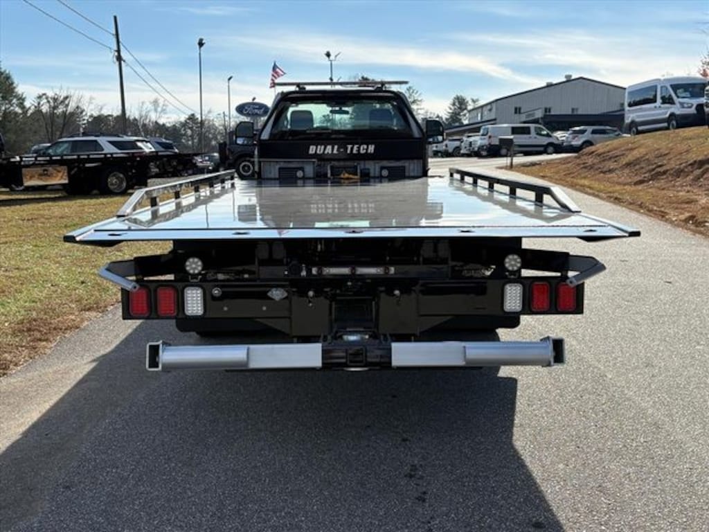 New 2024 Ford F-600SD F-600 XL Chassis