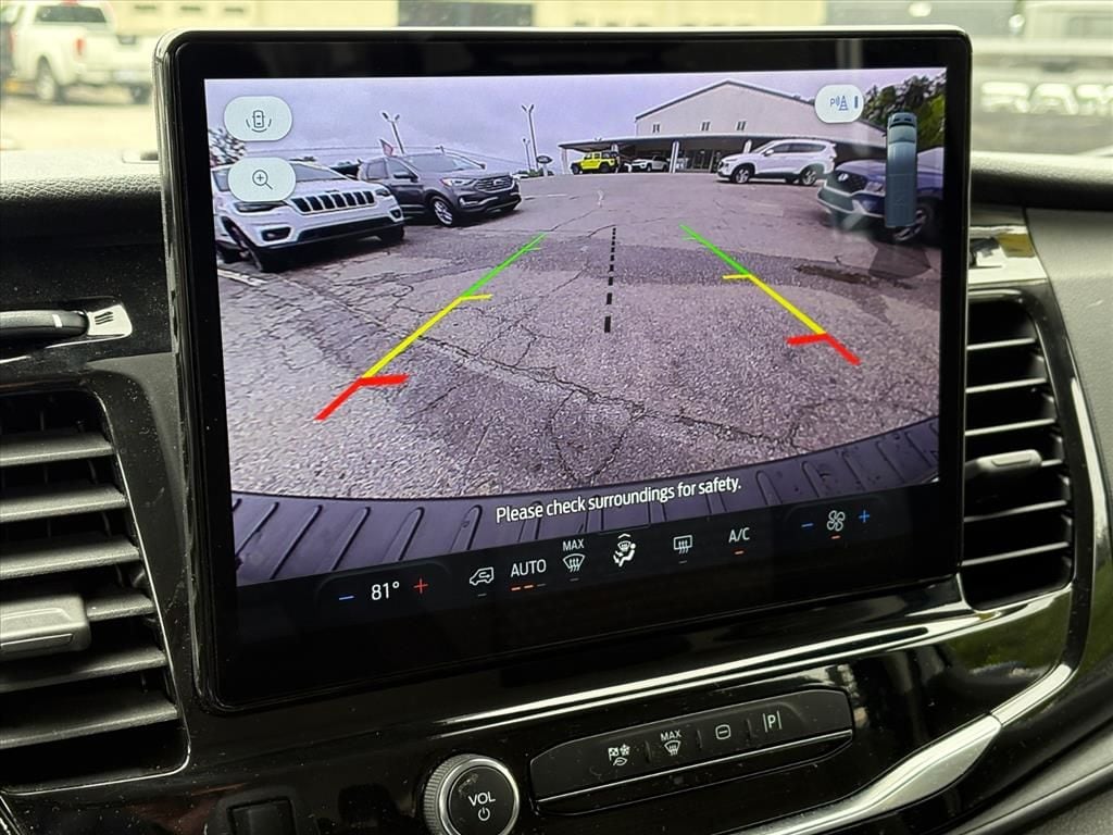 2024 Ford Transit Passenger Van XLT - Photo 10
