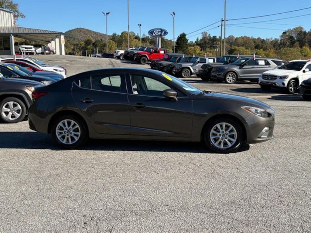 Used 2014 Mazda Mazda3 i Touring Sedan