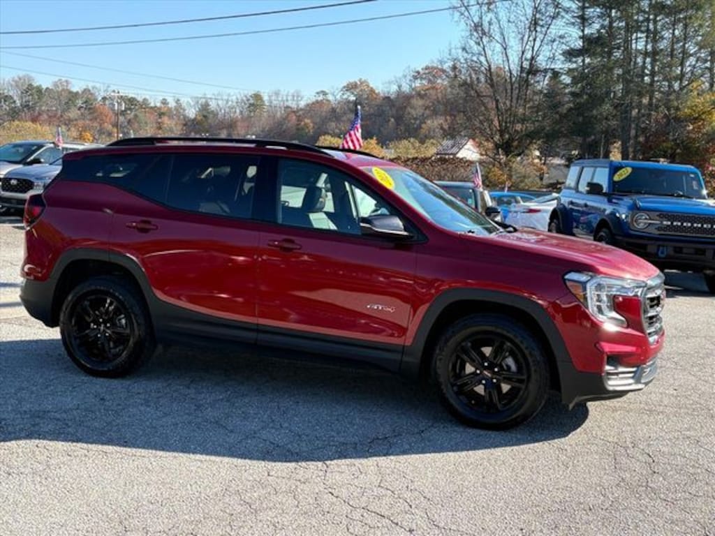 Used 2022 GMC Terrain AT4 SUV