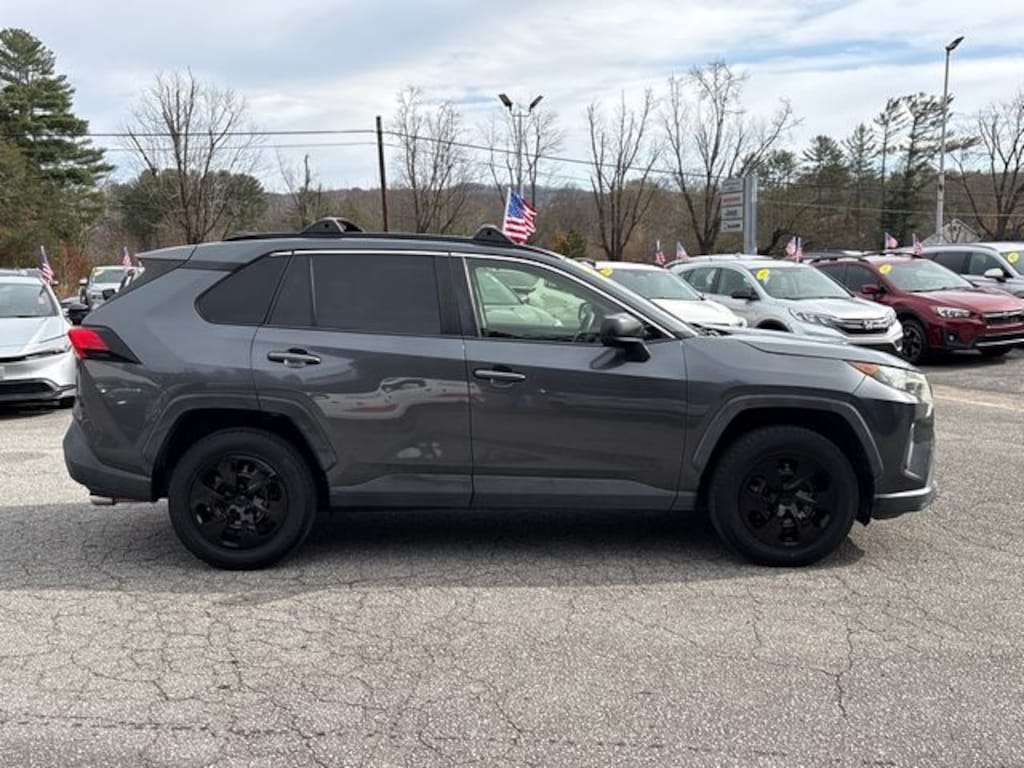 Used 2019 Toyota RAV4 LE SUV