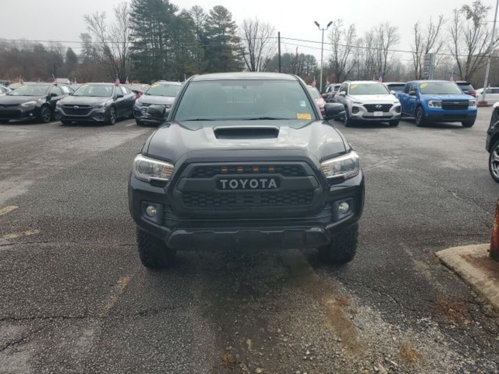 Used 2017 Toyota Tacoma Truck