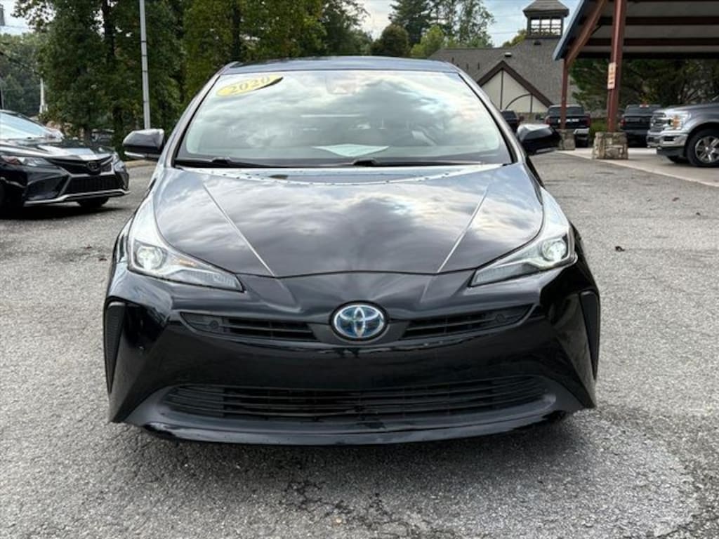 Used 2020 Toyota Prius LE Hatchback