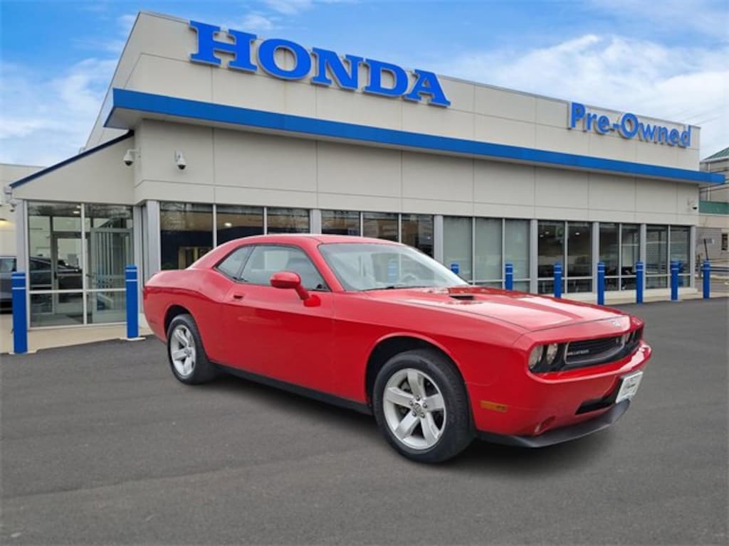 Used 2010 Dodge Challenger R/T Coupe