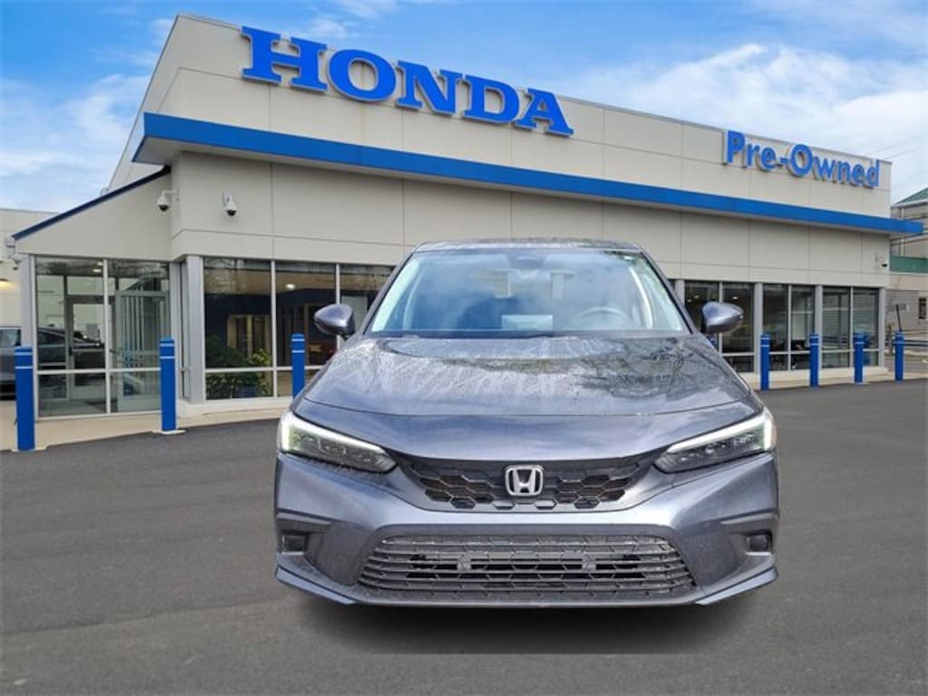 Used 2024 Honda Civic LX Hatchback