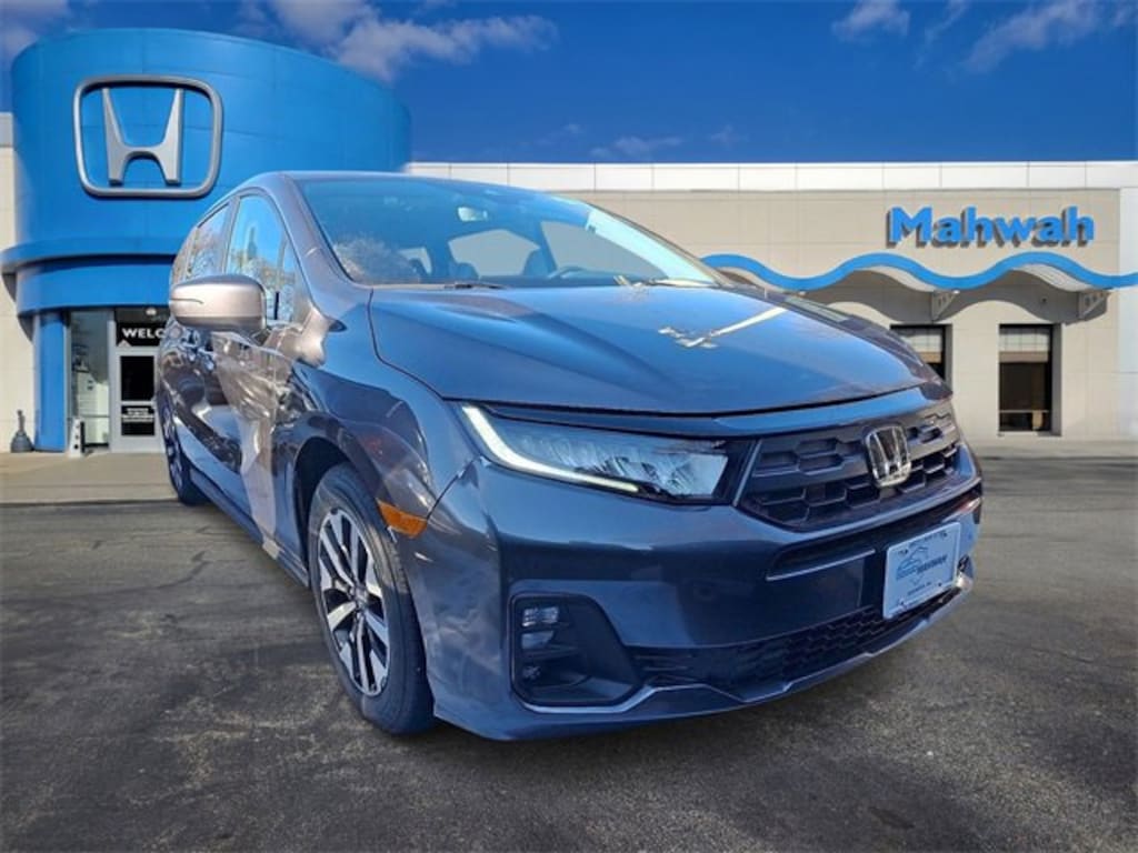 New 2026 Honda Odyssey EX-L Van Passenger