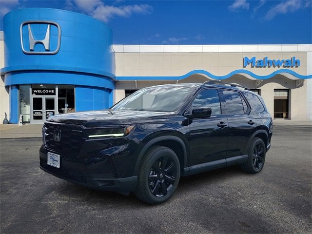 2025 Honda Pilot Black Edition's photo