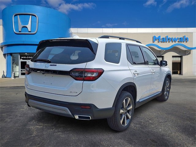 2025 Honda Pilot Elite photo 3
