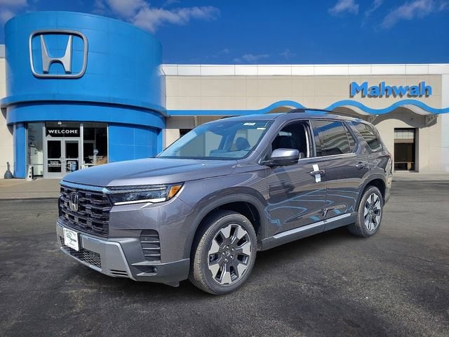 2026 Honda Pilot Touring AWD's photo
