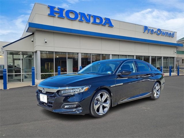 2020 Honda Accord Touring's photo