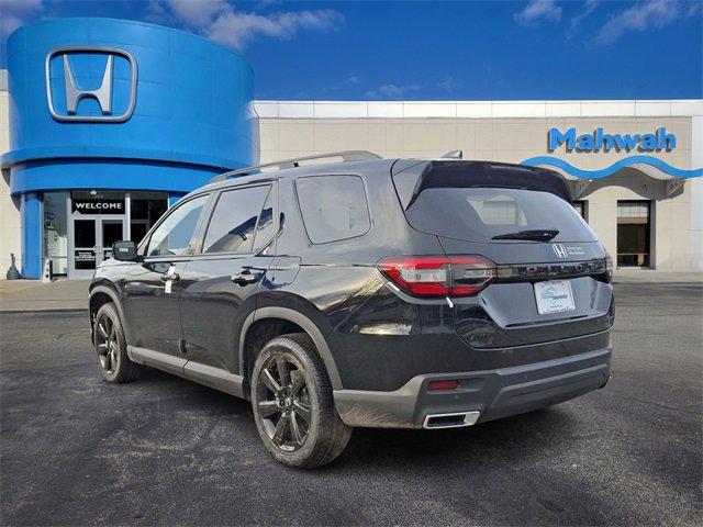 2025 Honda Pilot Black Edition photo 4