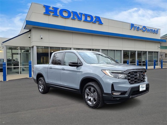 2024 Honda Ridgeline TrailSport photo 2