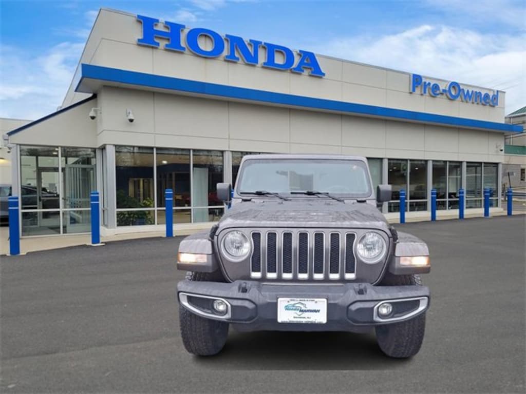 Used 2018 Jeep Wrangler Unlimited Sahara 4x4 SUV