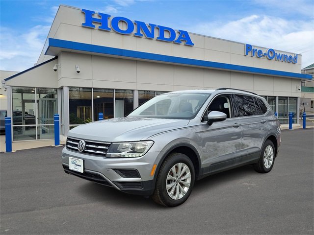 2019 Volkswagen Tiguan SE's photo