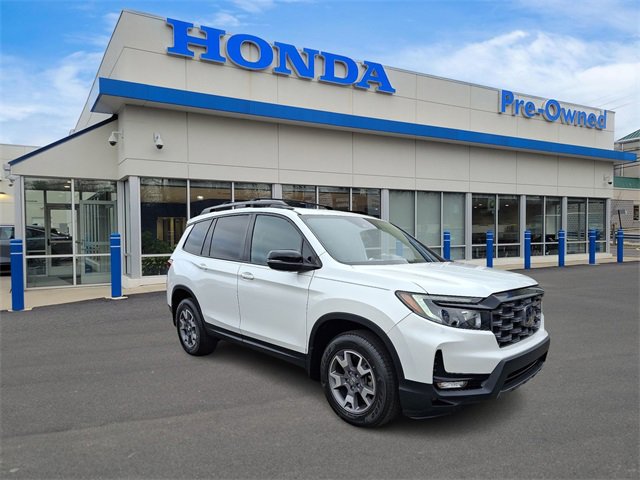 2022 Honda Passport TrailSport photo 2