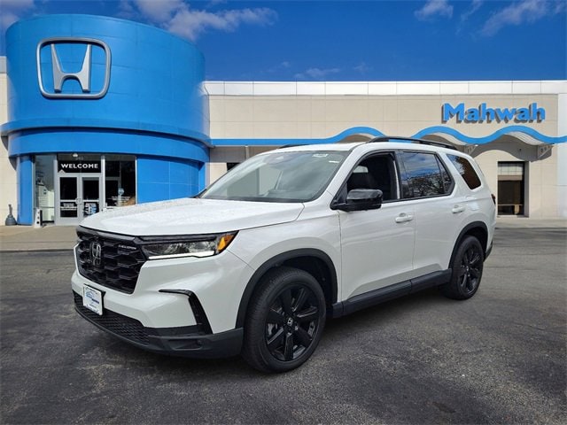 2025 Honda Pilot Black Edition's photo