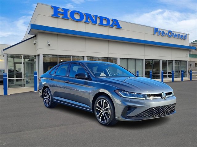 2025 Volkswagen Jetta 1.5T Sport photo 3