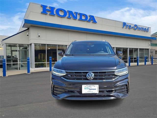 Used 2022 Volkswagen Tiguan SE R-LINE BLACK with VIN 3VV8B7AX4NM047930 for sale in Mahwah, NJ