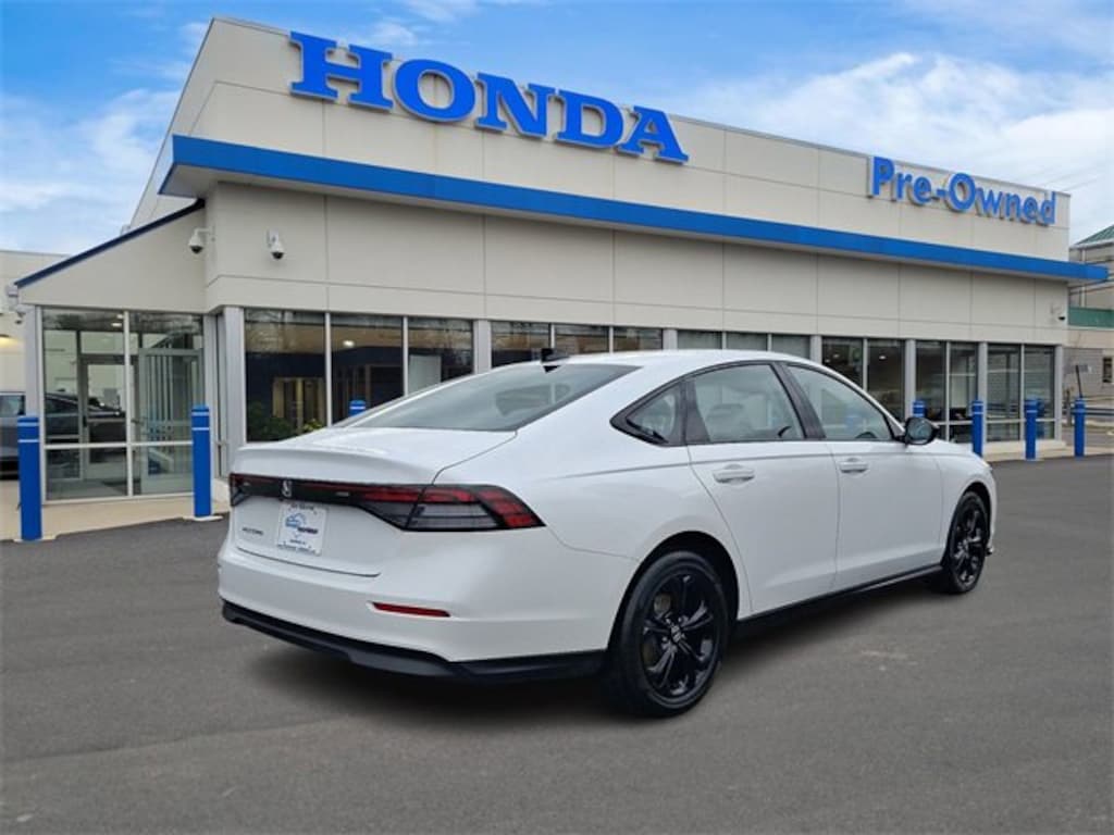 Used 2025 Honda Accord SE Sedan