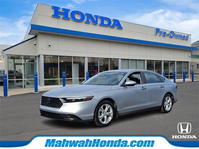 2024 Honda Accord LX's photo