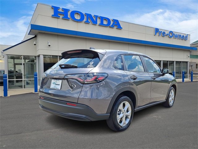2025 Honda HR-V LX photo 4