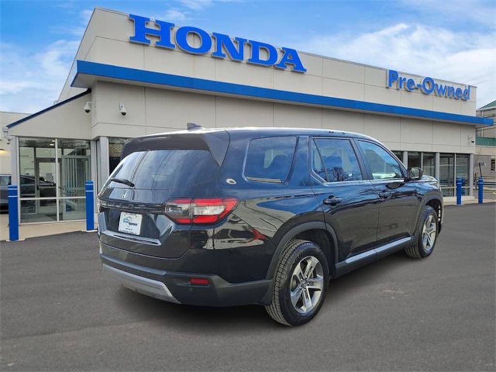 Used 2025 Honda Pilot EX-L SUV